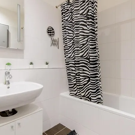 Modern With Terrace Near Prague's Center Апартаменты *