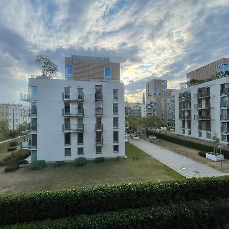 شقة Modern With Terrace Near Prague's Center *