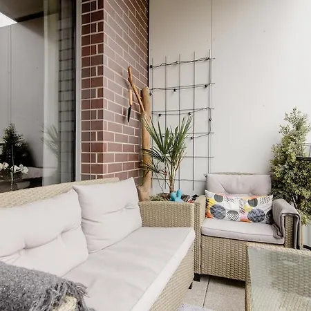 Modern With Terrace Near Prague's Center Апартаменты *
