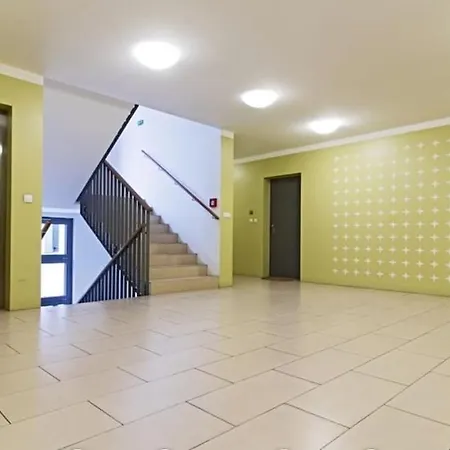 شقة Modern With Terrace Near Prague's Center *